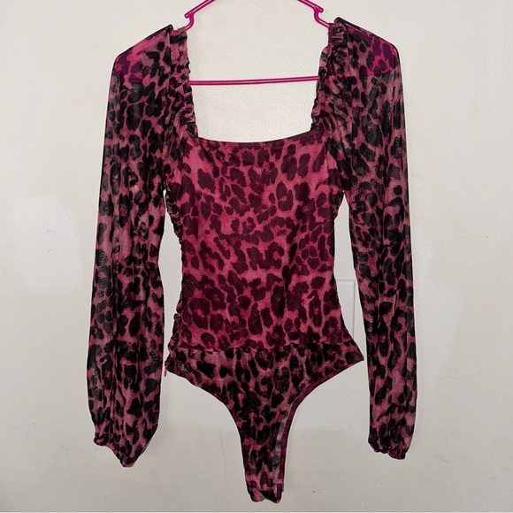 Lulu's Pink Leopard Print Bodysuit - Picture 4 of 6